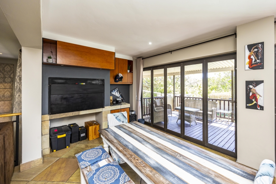 5 Bedroom Property for Sale in Beacon Bay Eastern Cape